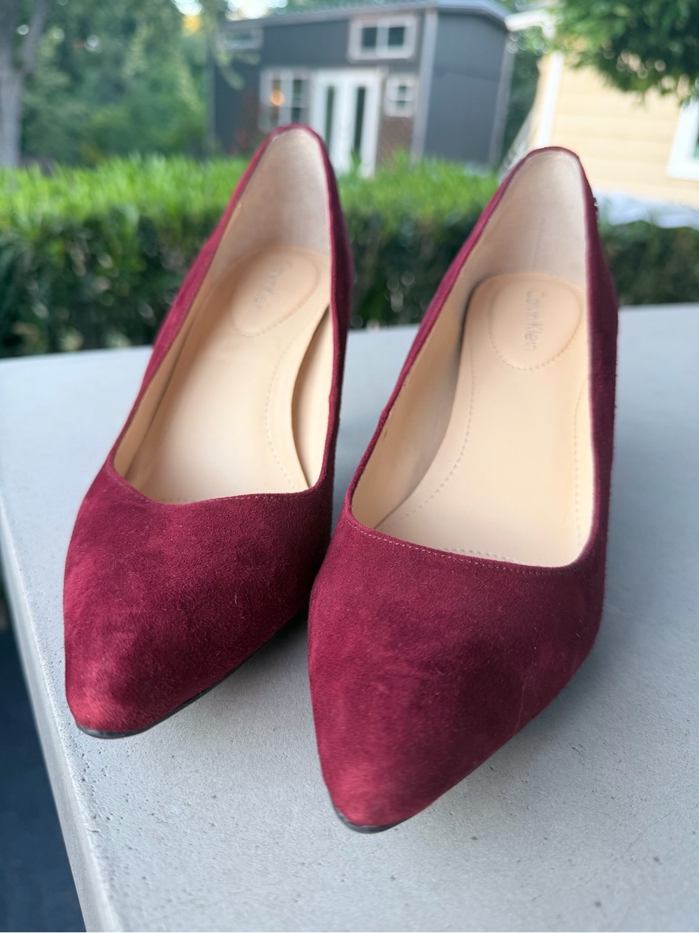 calvin klein burgundy red suede pump heels